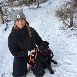 Meet your Posher, Lara